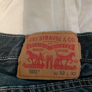 32x32 Levi 501 button fly